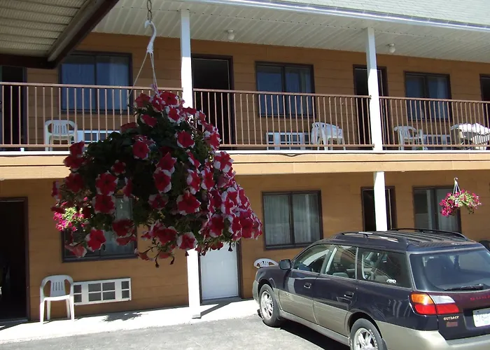 Mary\'S Motel